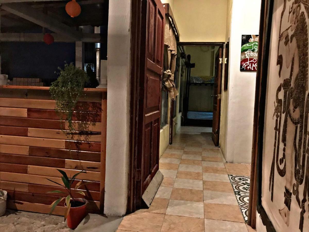 La Terraza Hostel Flores Bagian luar foto